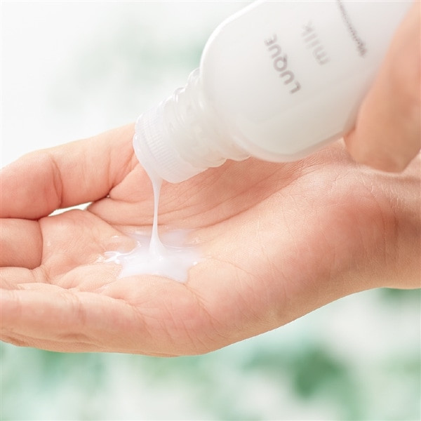 Увлажняющее молочко для кожи лица LUQUE Milk 84 мл